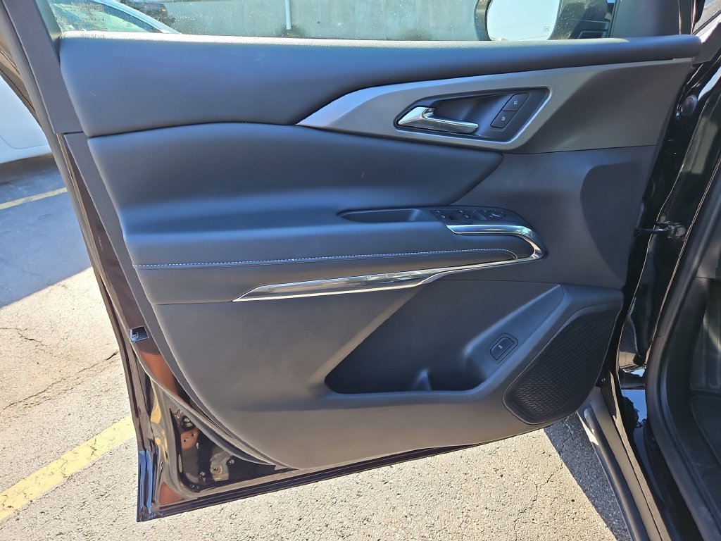 Used 2026 Chevrolet Traverse LT FWD image 21