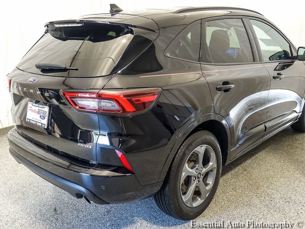 Certified 2024 Ford Escape ST-Line w/ Tech Pack #1 AWD/4WD image 7