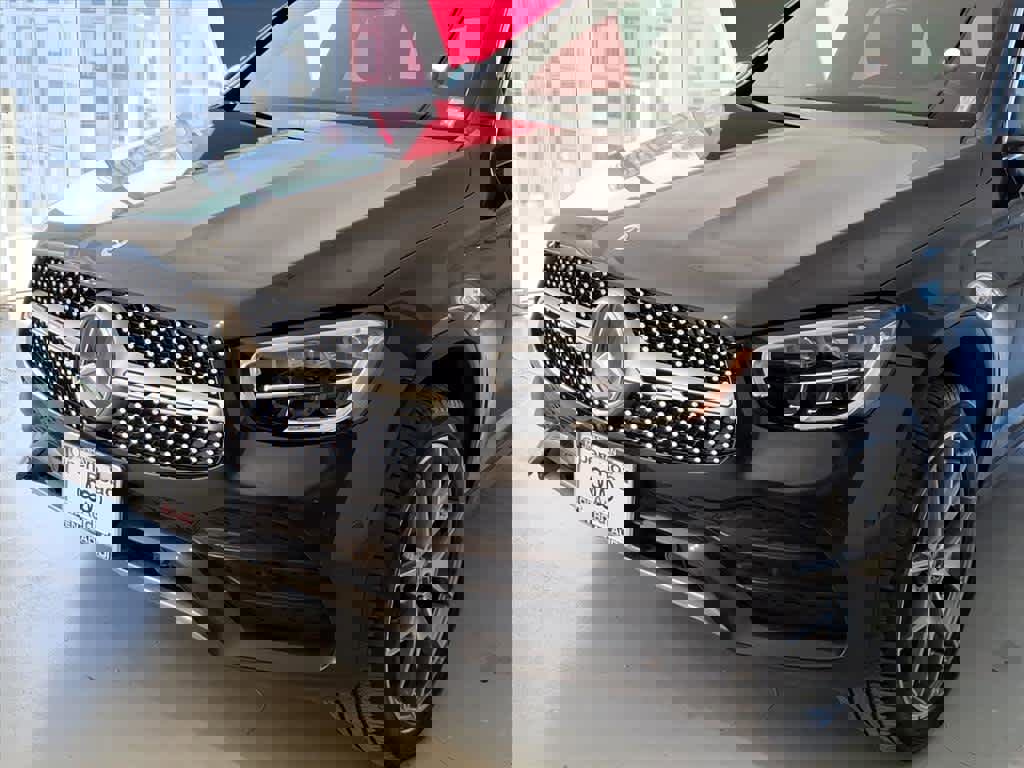 Used 2022 Mercedes-Benz GLC 300 4MATIC image 7