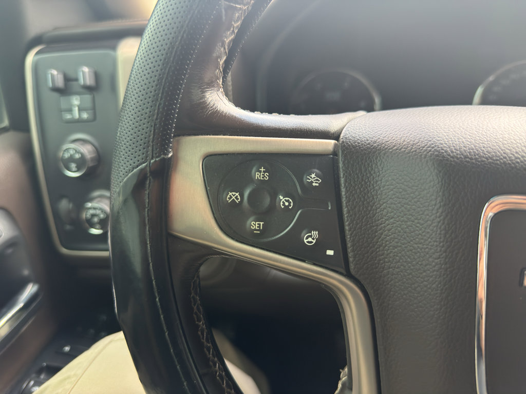 Used 2015 GMC Sierra 2500 Denali w/ Duramax Plus Package AWD/4WD image 22