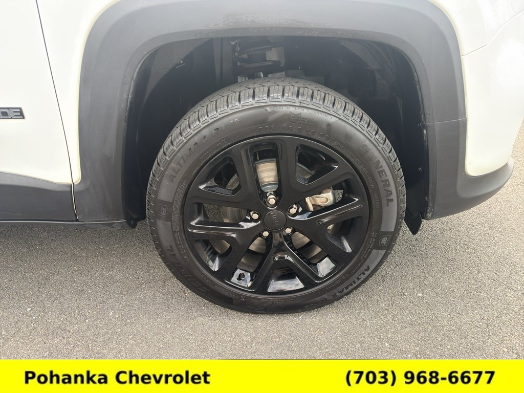 Used 2023 Jeep Renegade Altitude w/ Sun/Sound Group AWD/4WD image 30
