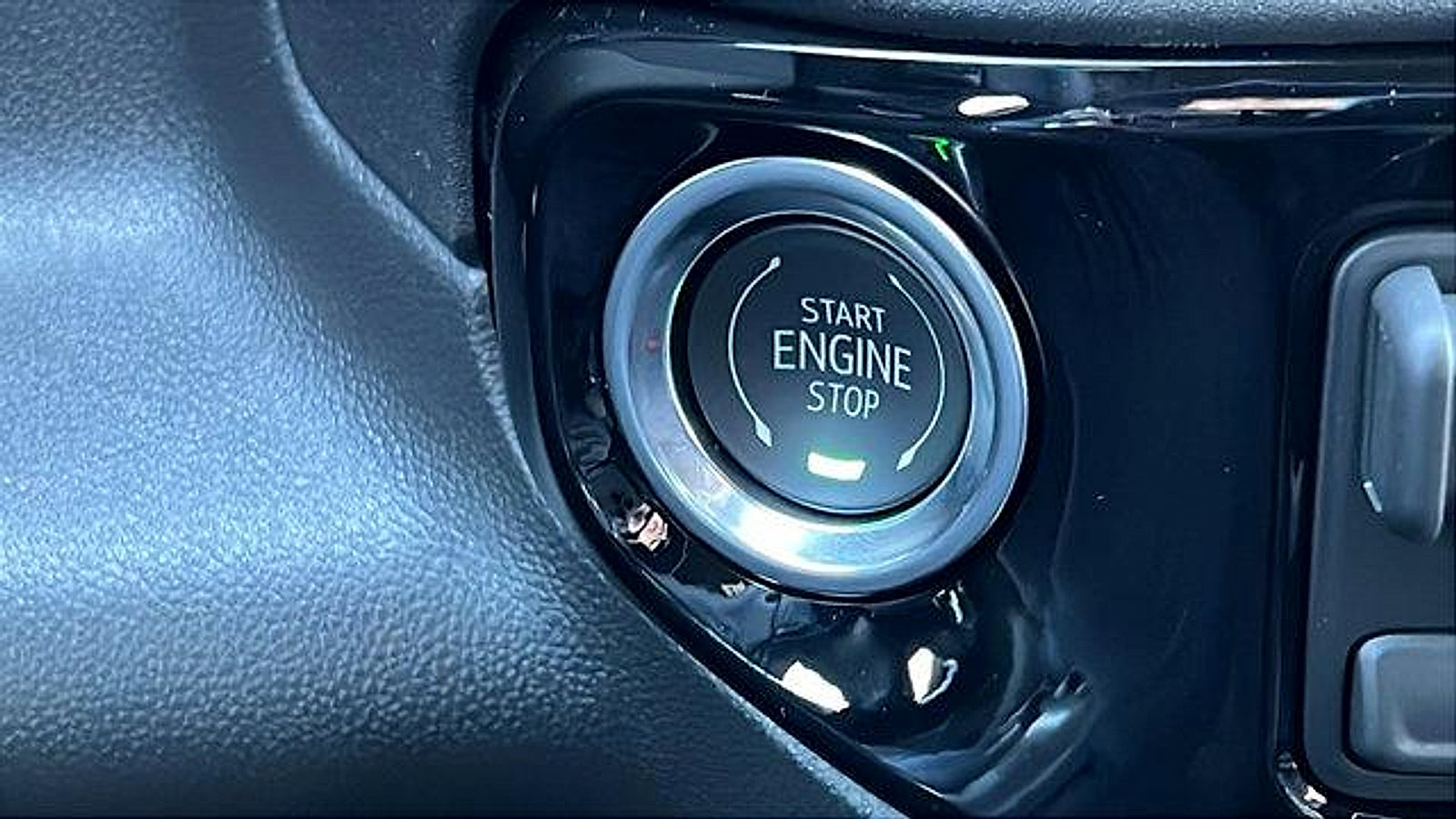 New 2026 Chevrolet Silverado 1500 ZR2 image 30