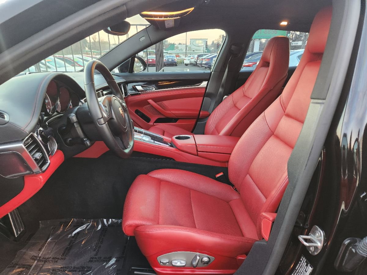 Used 2014 Porsche Panamera 4 image 9
