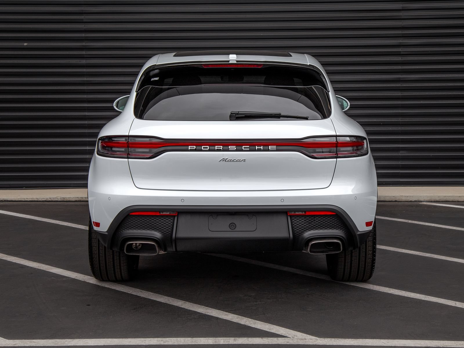New 2026 Porsche Macan AWD/4WD image 6