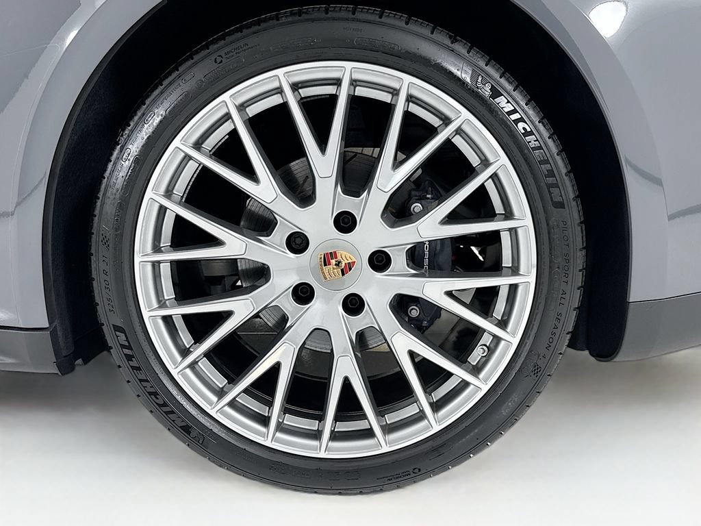 New 2026 Porsche Panamera RWD image 33