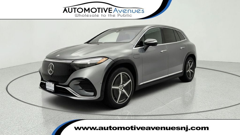 Used 2023 Mercedes-Benz EQS 580 4MATIC SUV video 1