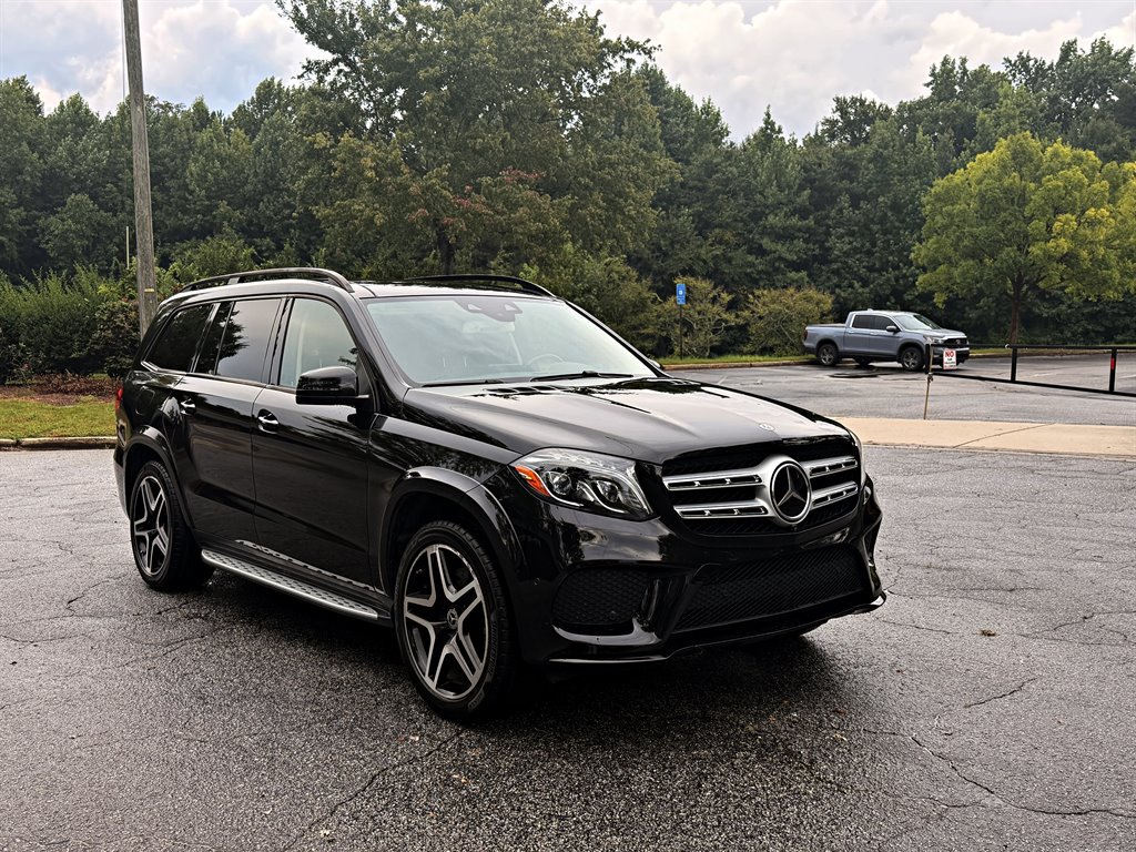 Used 2018 Mercedes-Benz GLS 550 4MATIC image 3