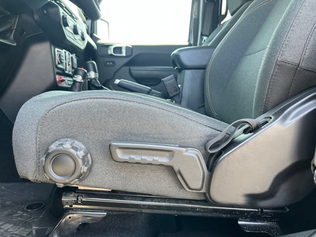 Used 2025 Jeep Wrangler Unlimited Sport S 4xe AWD/4WD image 16