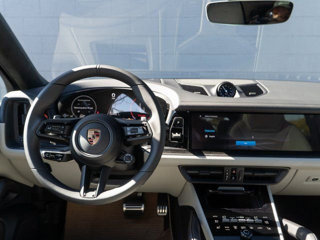 New 2026 Porsche Cayenne GTS image 22
