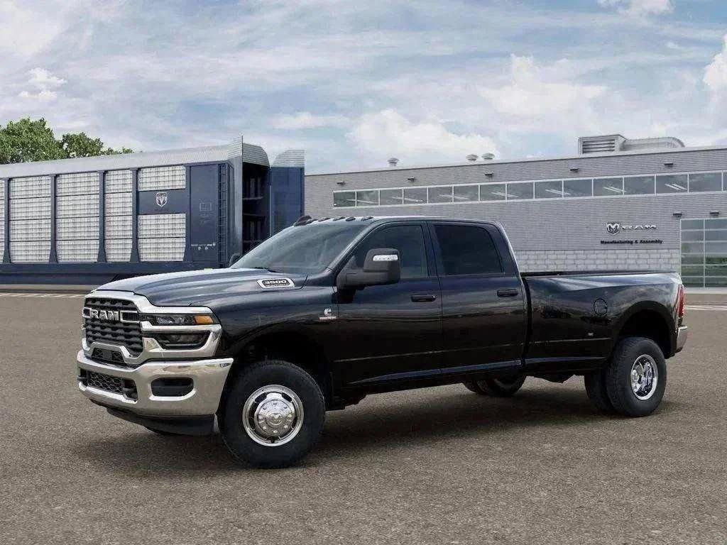 New 2026 RAM 3500 Tradesman AWD/4WD image 34