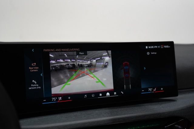 Used 2025 BMW 330i xDrive Sedan w/ M Sport Package image 26