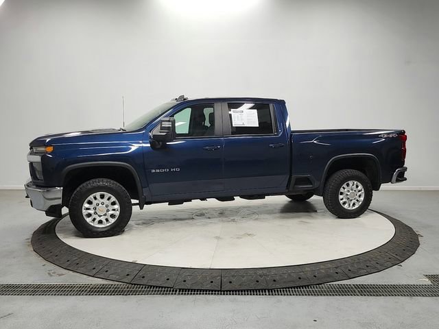Used 2022 Chevrolet Silverado 3500 LT w/ Convenience Package image 4