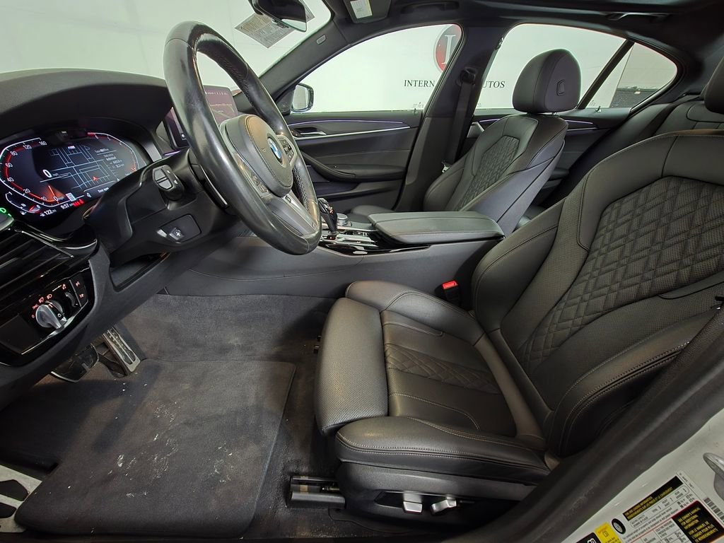 Used 2022 BMW 530i xDrive w/ M Sport Package image 11