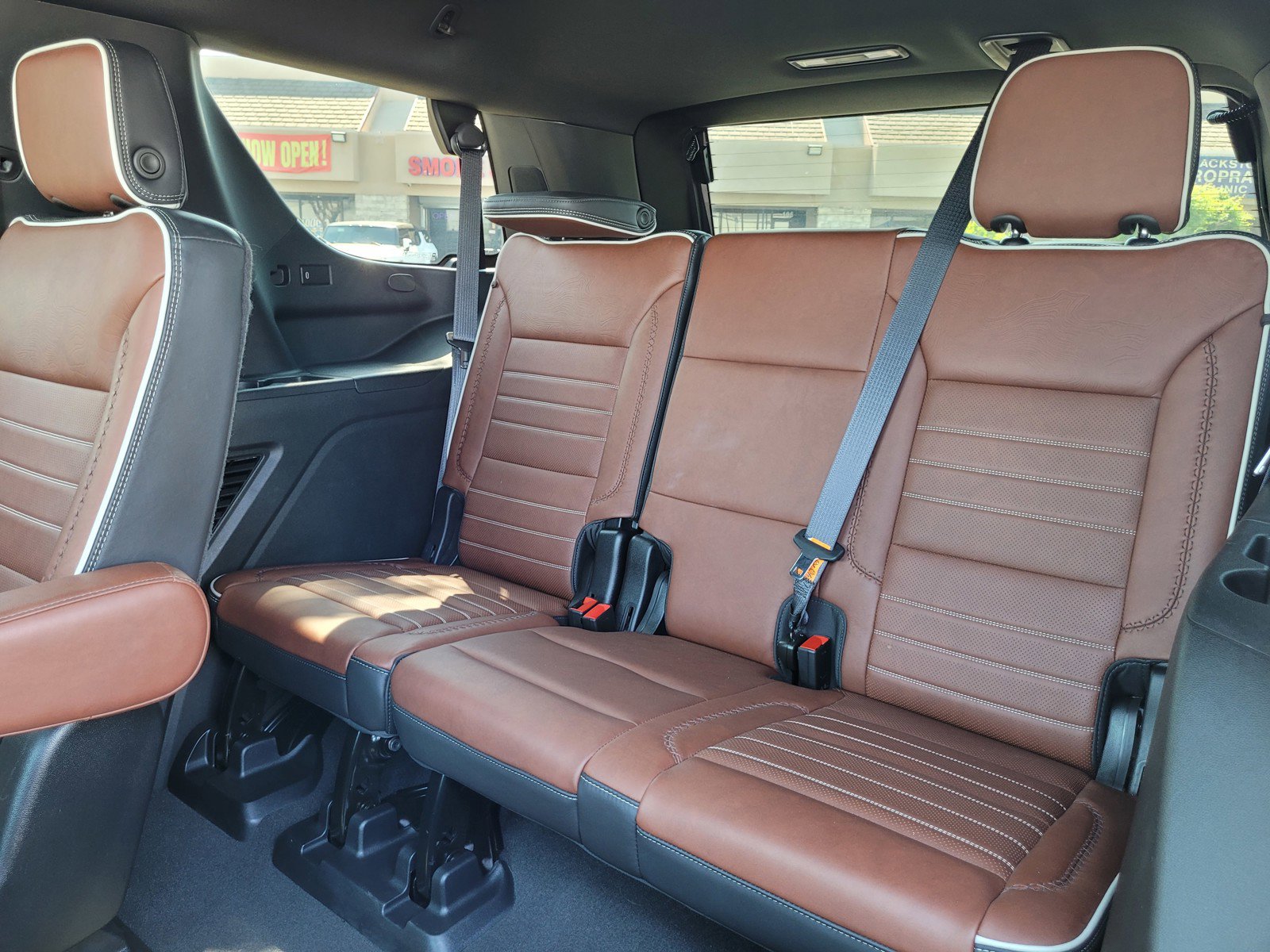 Used 2024 GMC Yukon Denali Ultimate image 12