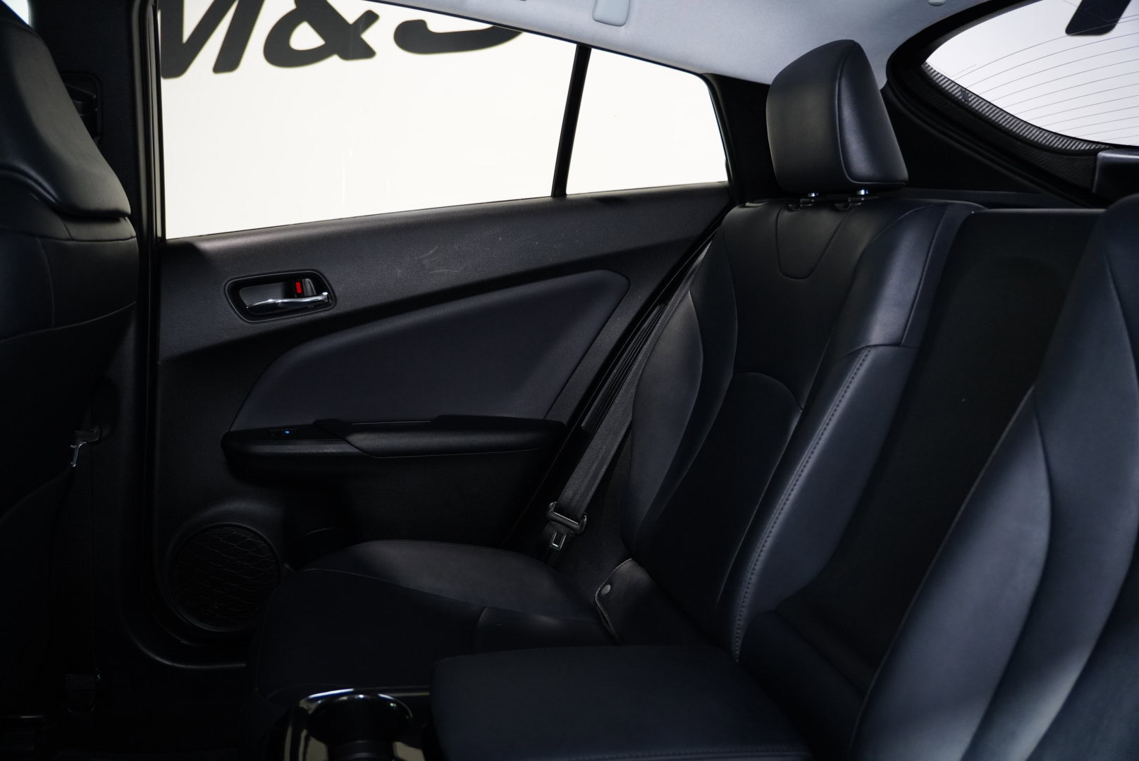 Used 2017 Toyota Prius Prime Advanced image 18