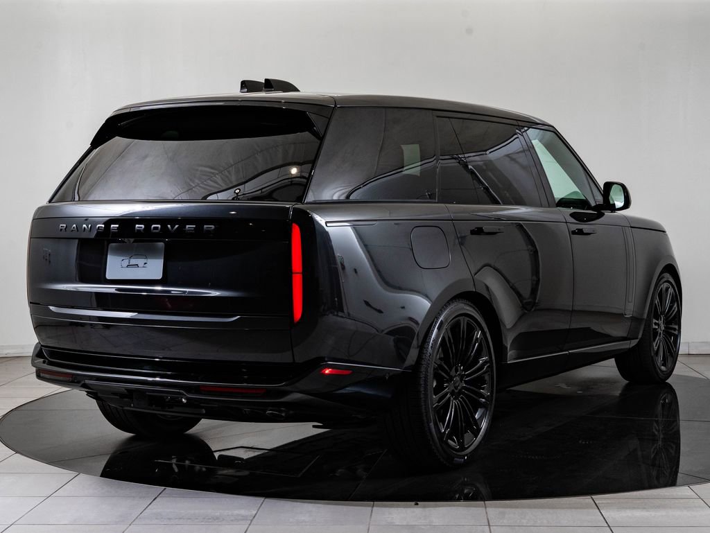 New 2026 Land Rover Range Rover Long Wheelbase SE AWD/4WD image 10