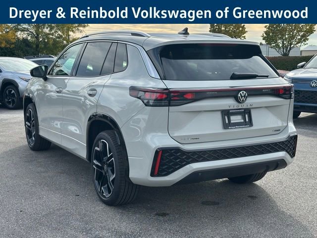 New 2026 Volkswagen Tiguan SEL R-Line image 5