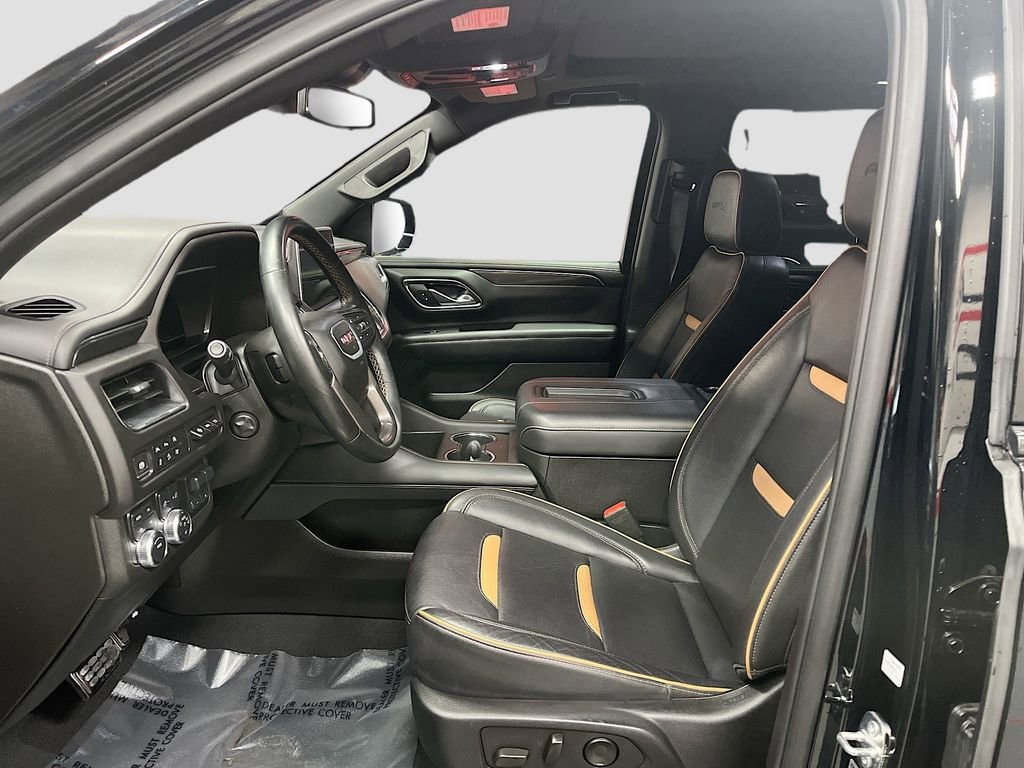 Used 2024 GMC Yukon XL AT4 w/ Technology Package image 22