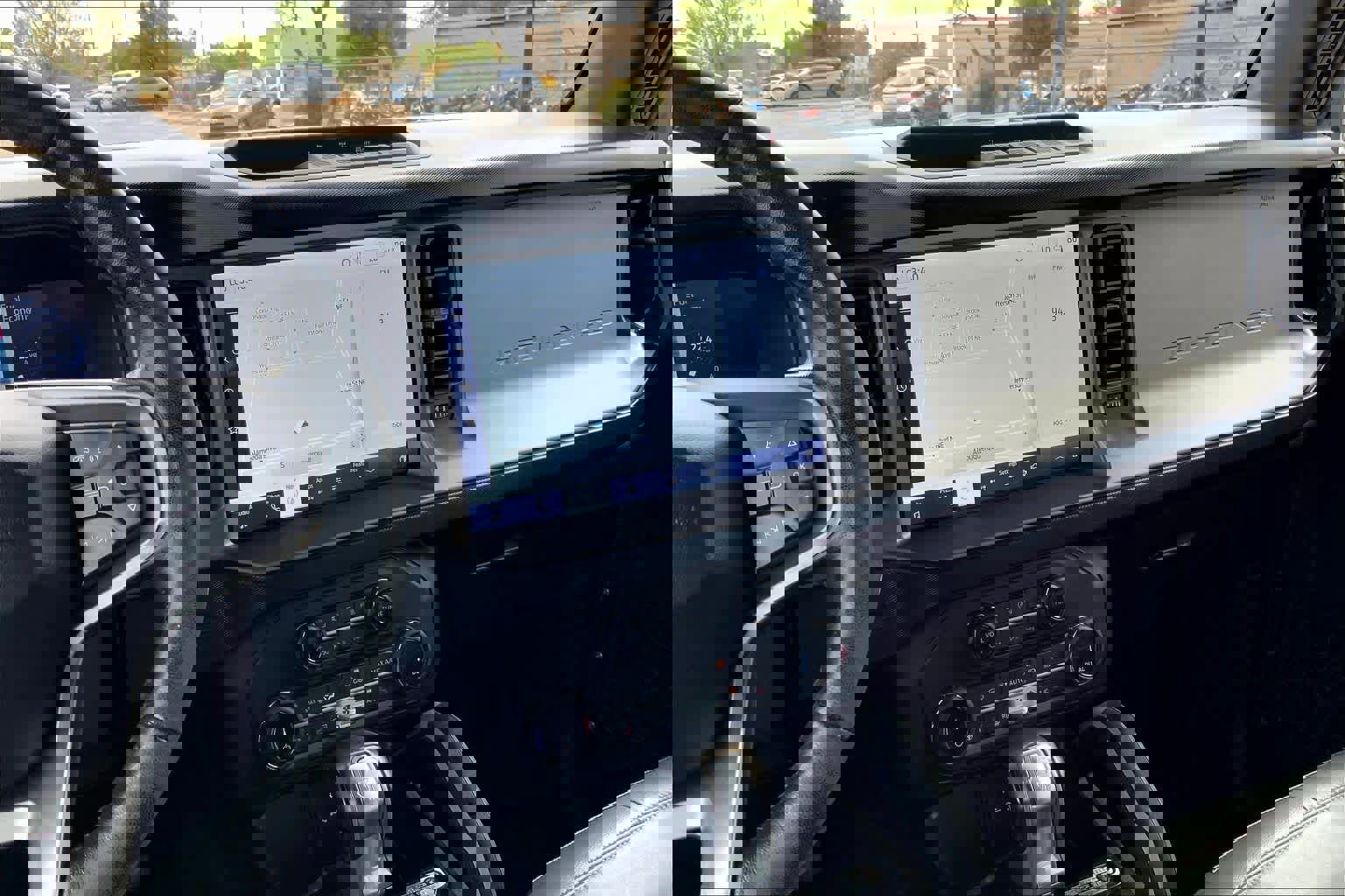 Used 2022 Ford Bronco Outer Banks AWD/4WD image 6