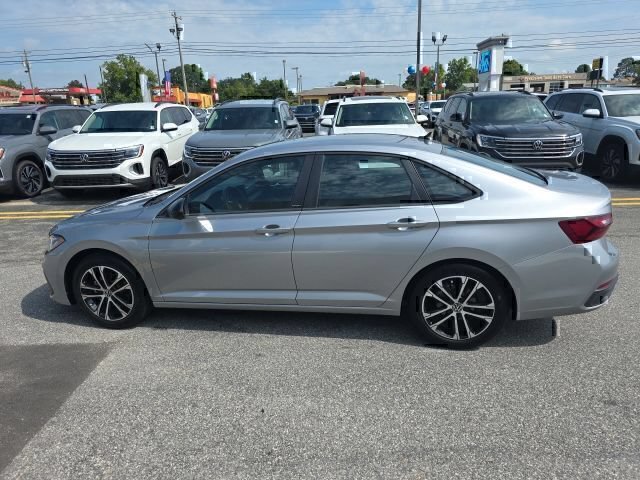 Used 2025 Volkswagen Jetta Sport FWD image 6