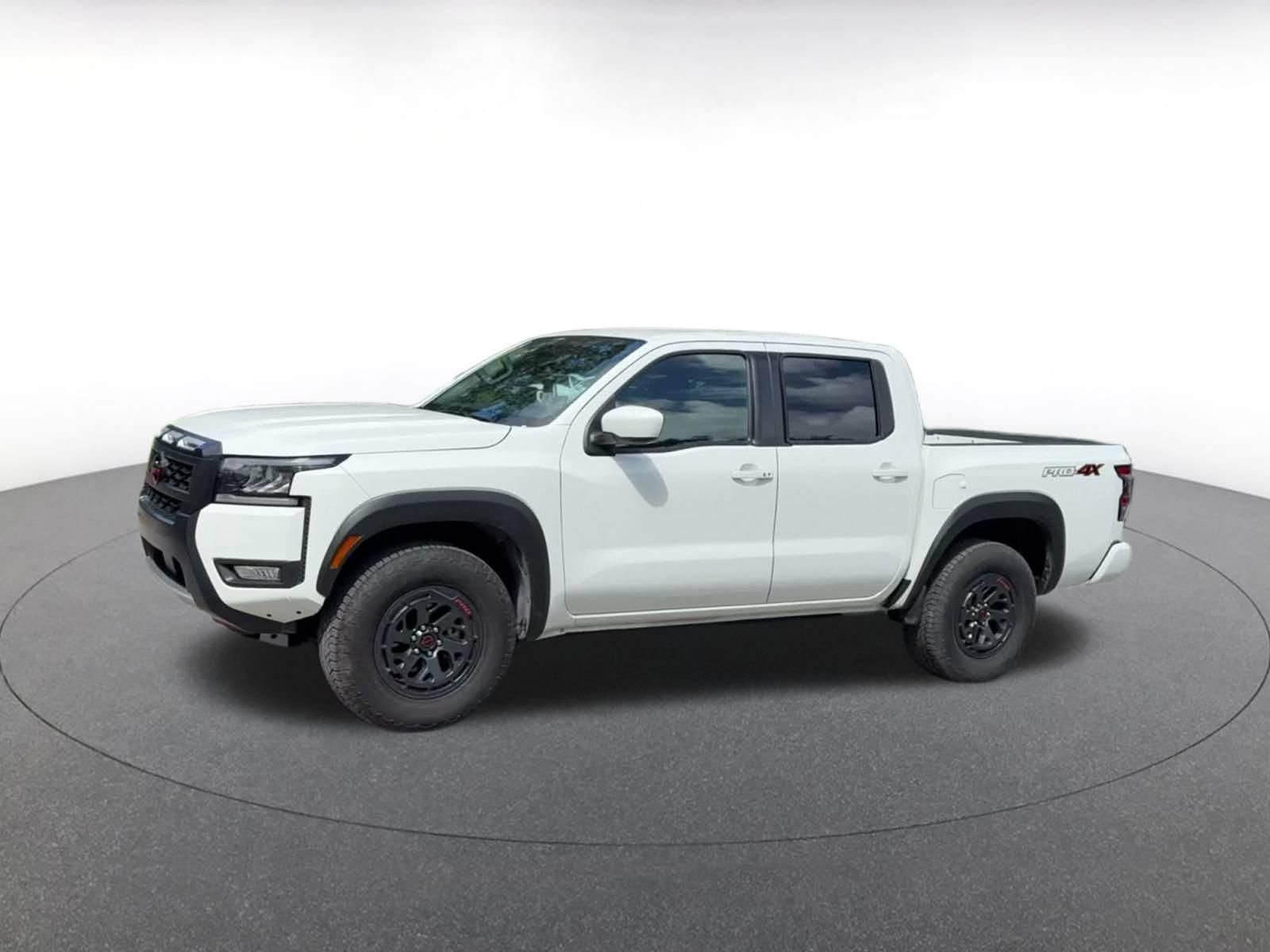 Used 2026 Nissan Frontier PRO-4X AWD/4WD image 7