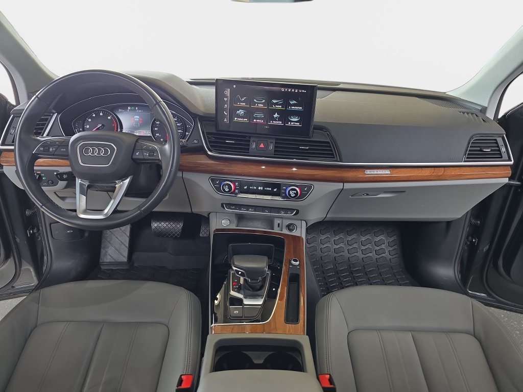 Used 2023 Audi Q5 2.0T Premium w/ Convenience Package AWD/4WD image 10