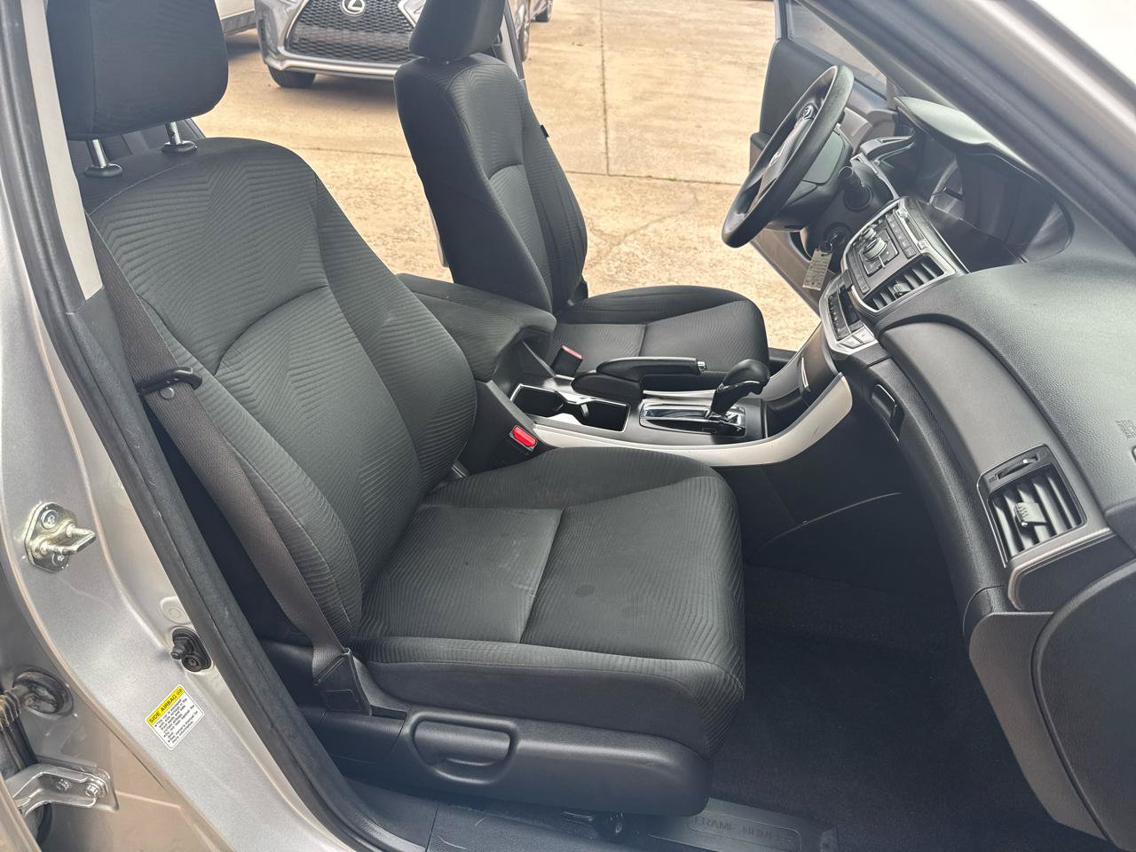 Used 2015 Honda Accord LX image 36