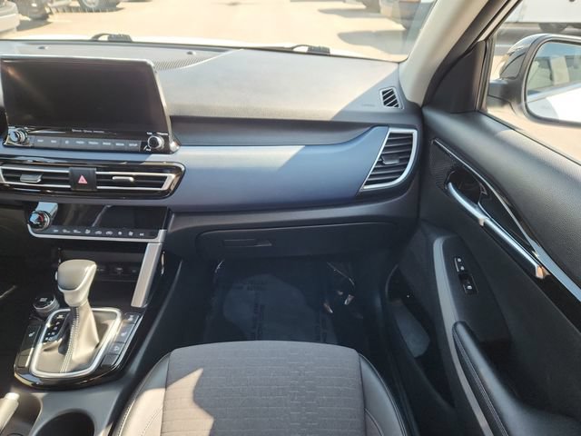 Used 2022 Kia Seltos S AWD/4WD image 24