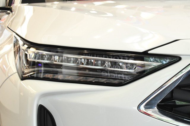 Used 2023 Acura MDX w/ Technology Package AWD/4WD image 4