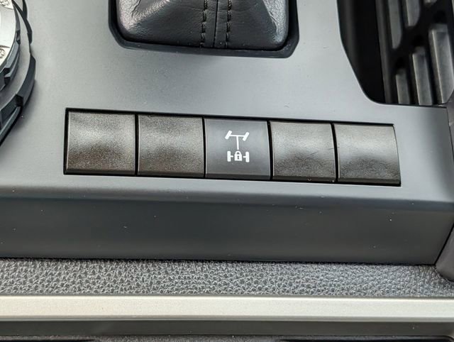 Used 2025 Toyota Tacoma TRD Off-Road AWD/4WD image 18