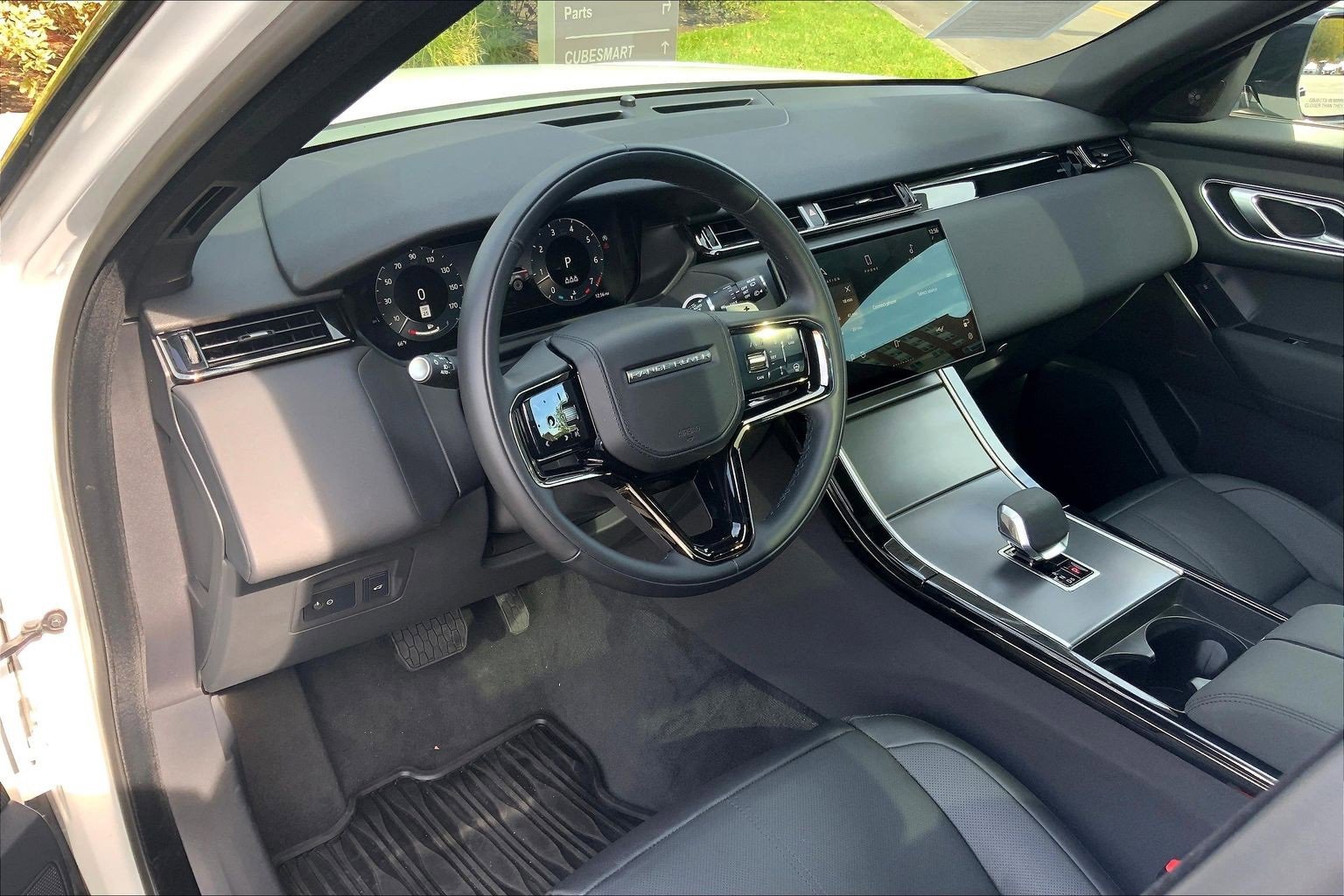 Used 2026 Land Rover Range Rover Velar S image 17