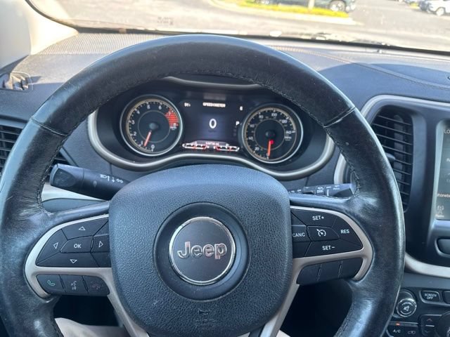 Used 2016 Jeep Cherokee Limited AWD/4WD image 14