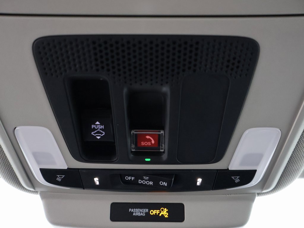 Used 2023 Honda Accord Touring image 8