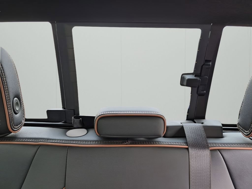 New 2026 GMC Canyon AT4 image 25