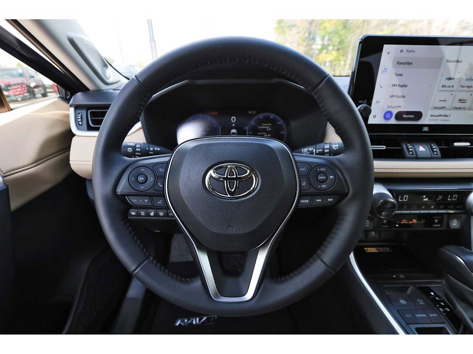 Used 2025 Toyota RAV4 Limited image 13