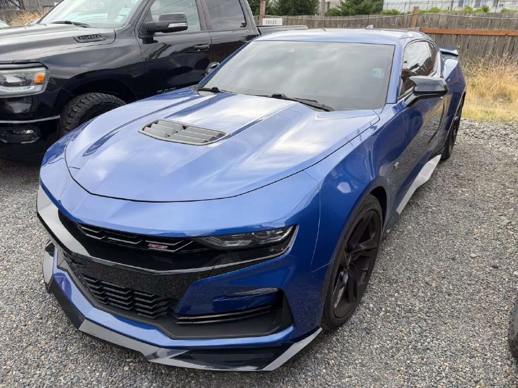 Used 2019 Chevrolet Camaro SS RWD image 1