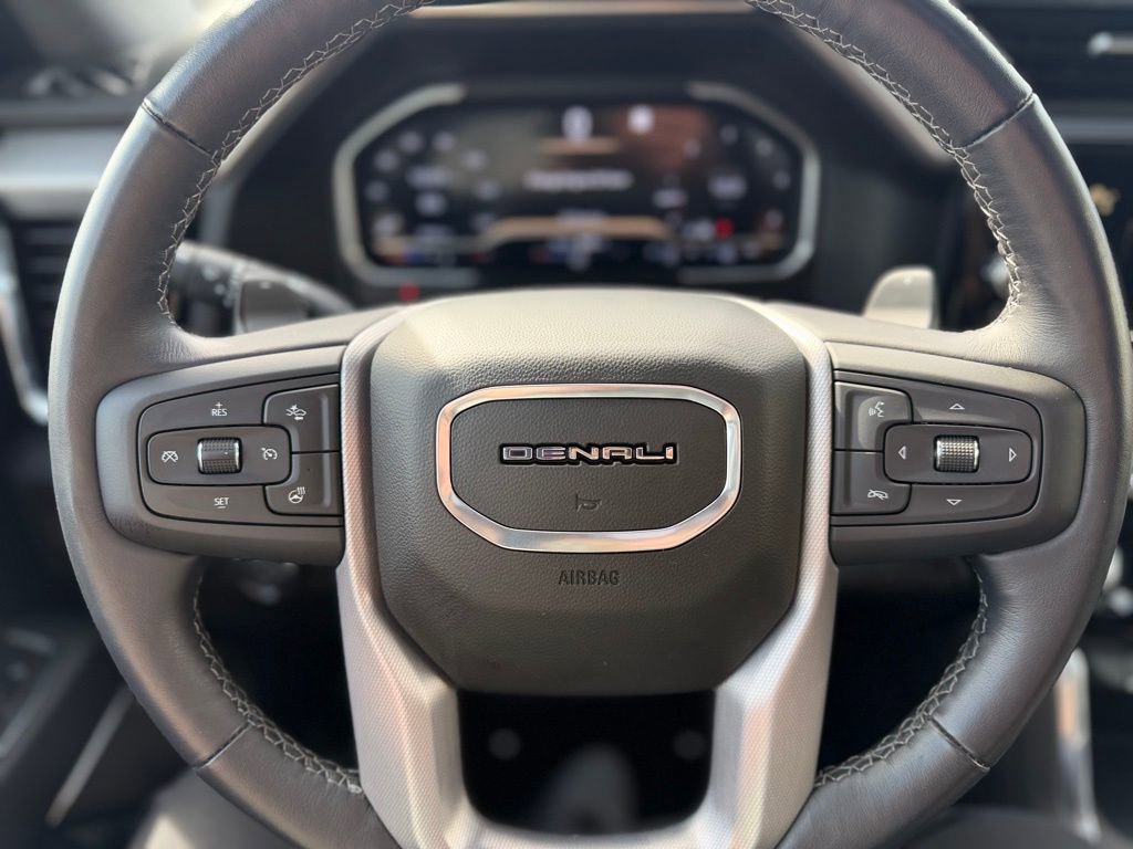 Used 2023 GMC Sierra 1500 Denali w/ Denali Reserve Package AWD/4WD image 10