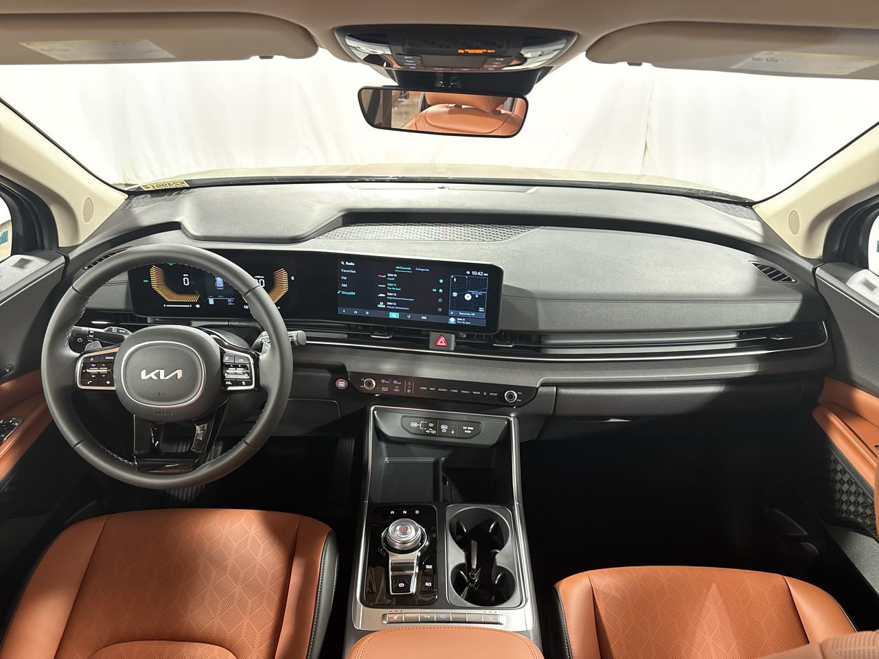 New 2026 Kia Carnival EX FWD image 12
