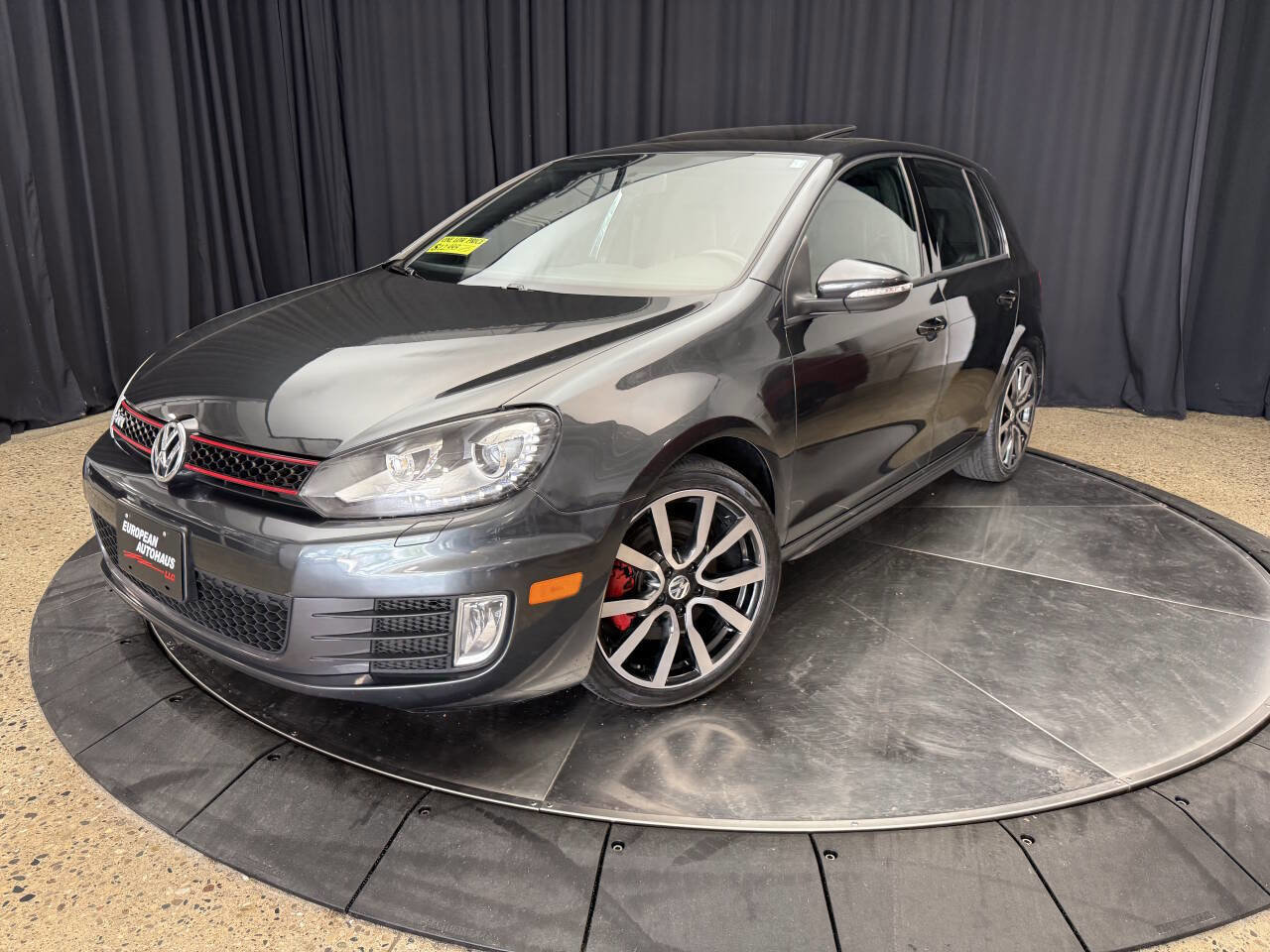 Used 2012 Volkswagen GTI Autobahn FWD image 2