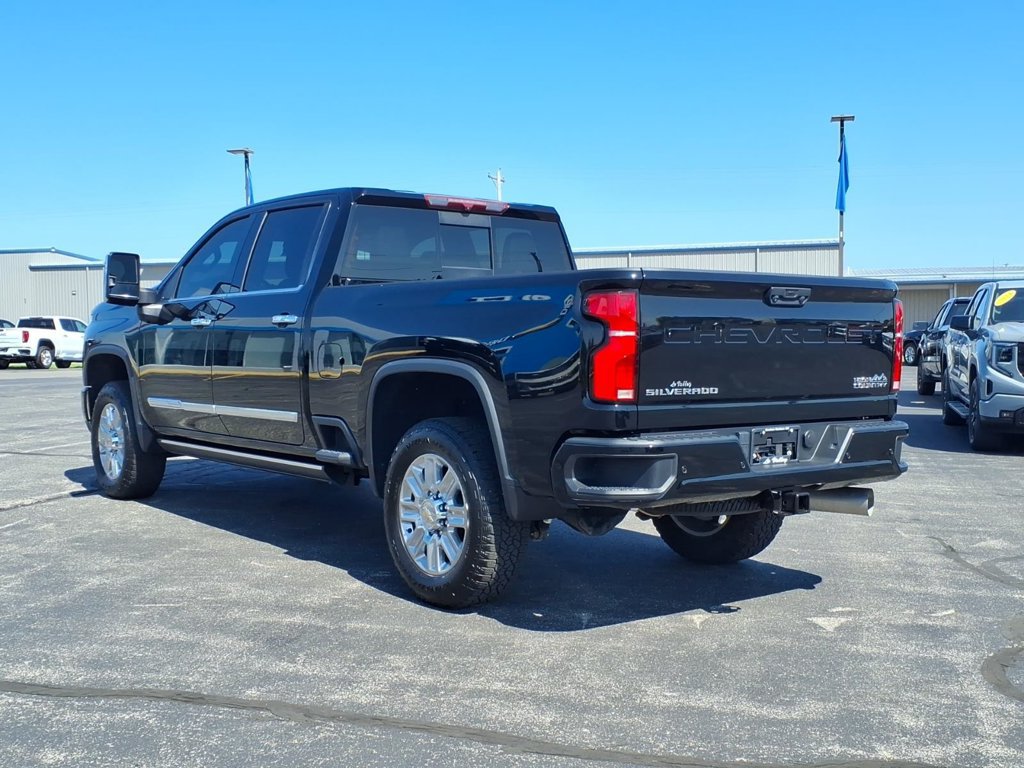 Used 2024 Chevrolet Silverado 2500 High Country AWD/4WD image 18