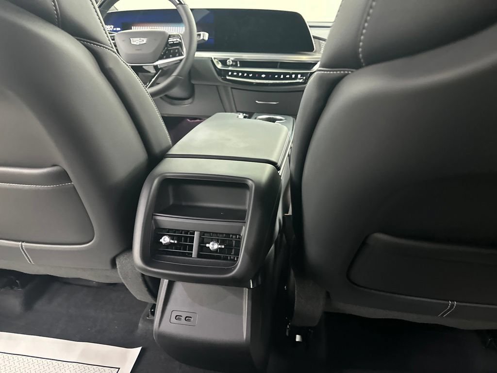 New 2026 Cadillac Lyriq Luxury AWD/4WD image 22