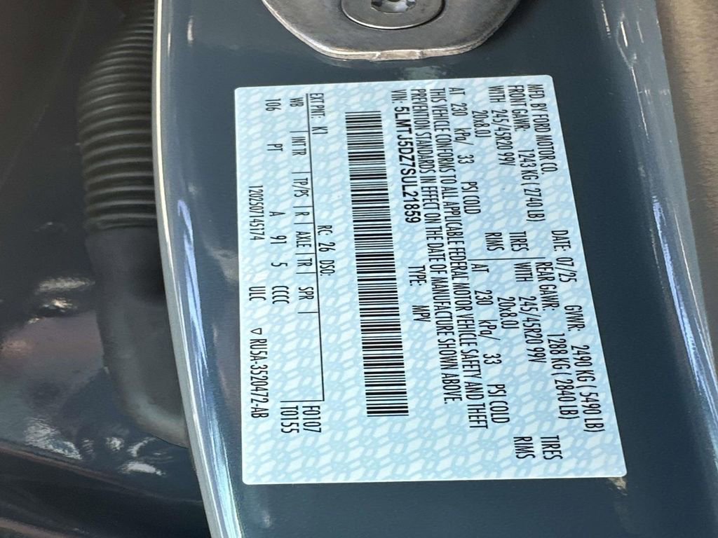 New 2025 Lincoln Corsair Grand Touring w/ Rear Removable Package Tray image 36