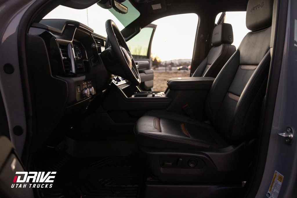 Used 2025 GMC Sierra 3500 AT4 w/ AT4 Premium Plus Package image 23