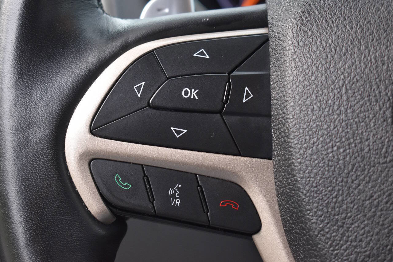 Used 2015 Jeep Grand Cherokee Limited image 22