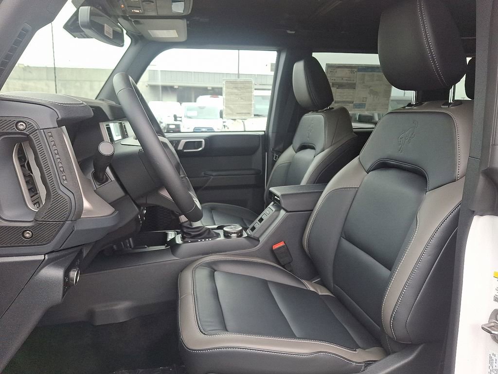 New 2025 Ford Bronco Outer Banks image 6
