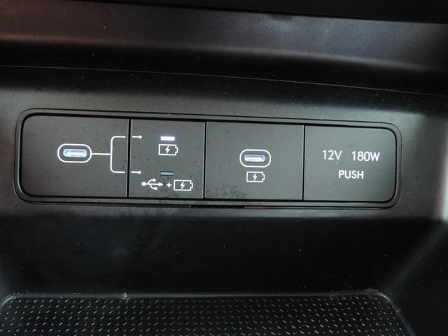 Used 2025 Hyundai Tucson SE FWD image 23