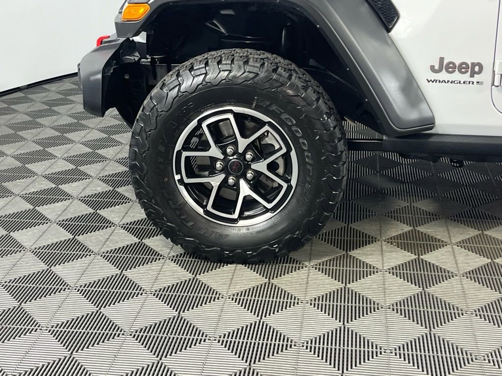 Used 2025 Jeep Wrangler Unlimited Rubicon image 10