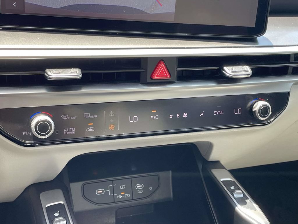 Used 2025 Kia Sorento S w/ Panoramic Sunroof Package FWD image 39