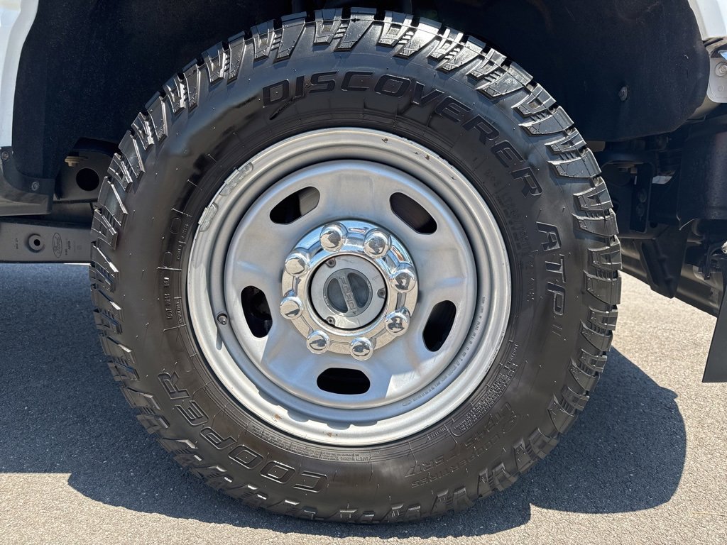 Used 2023 Ford F250 XL w/ XL Chrome Package image 11