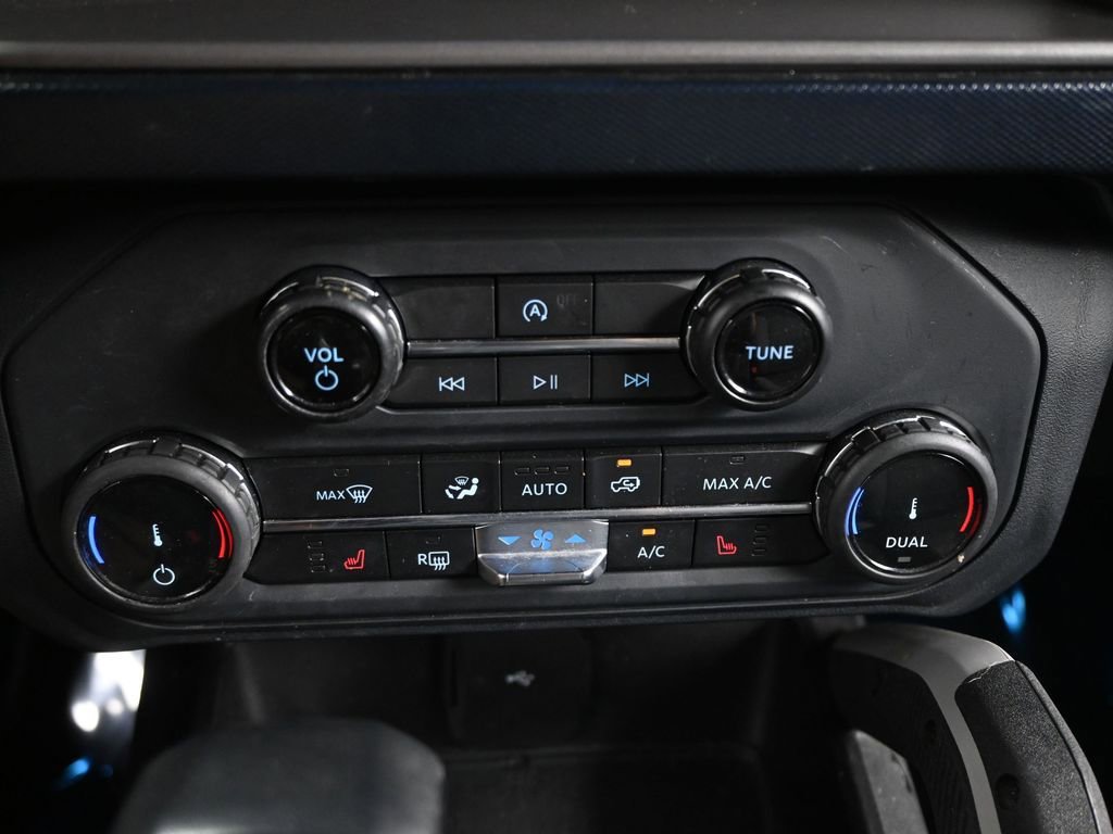 Used 2022 Ford Bronco Outer Banks image 18